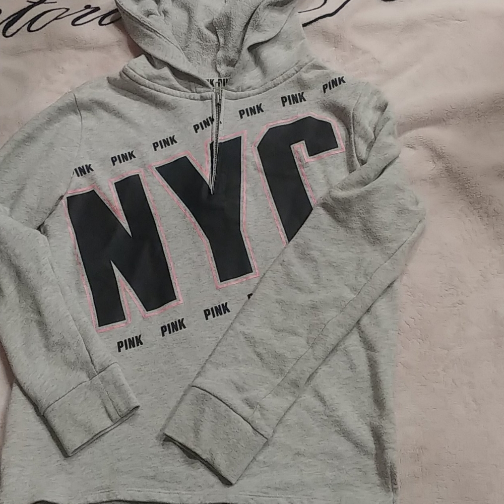 Vs Pink sweatshirt